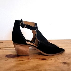 Lucky Brand Baxley black suede block heels  Size 7